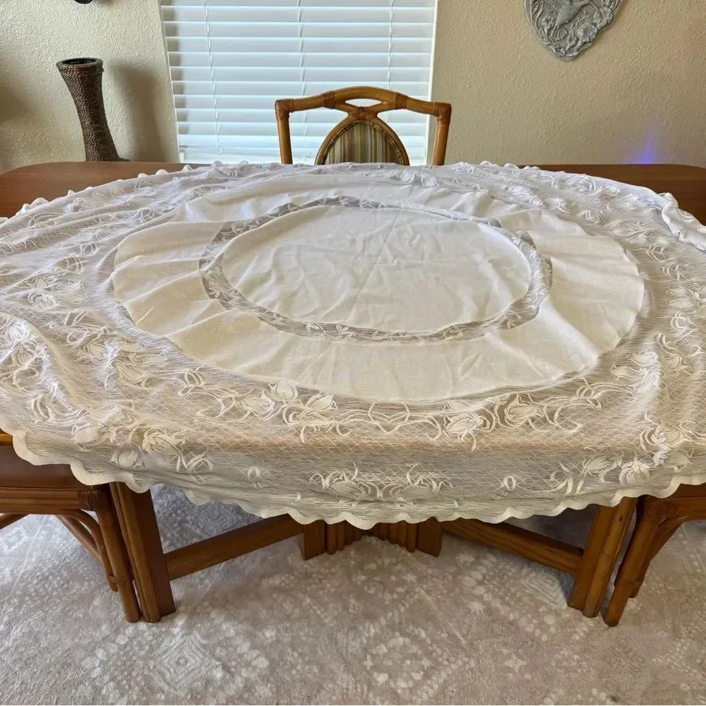 Vintage Ivory White Oval Tablecloth Solid Central Panel With Tiered Lace Border